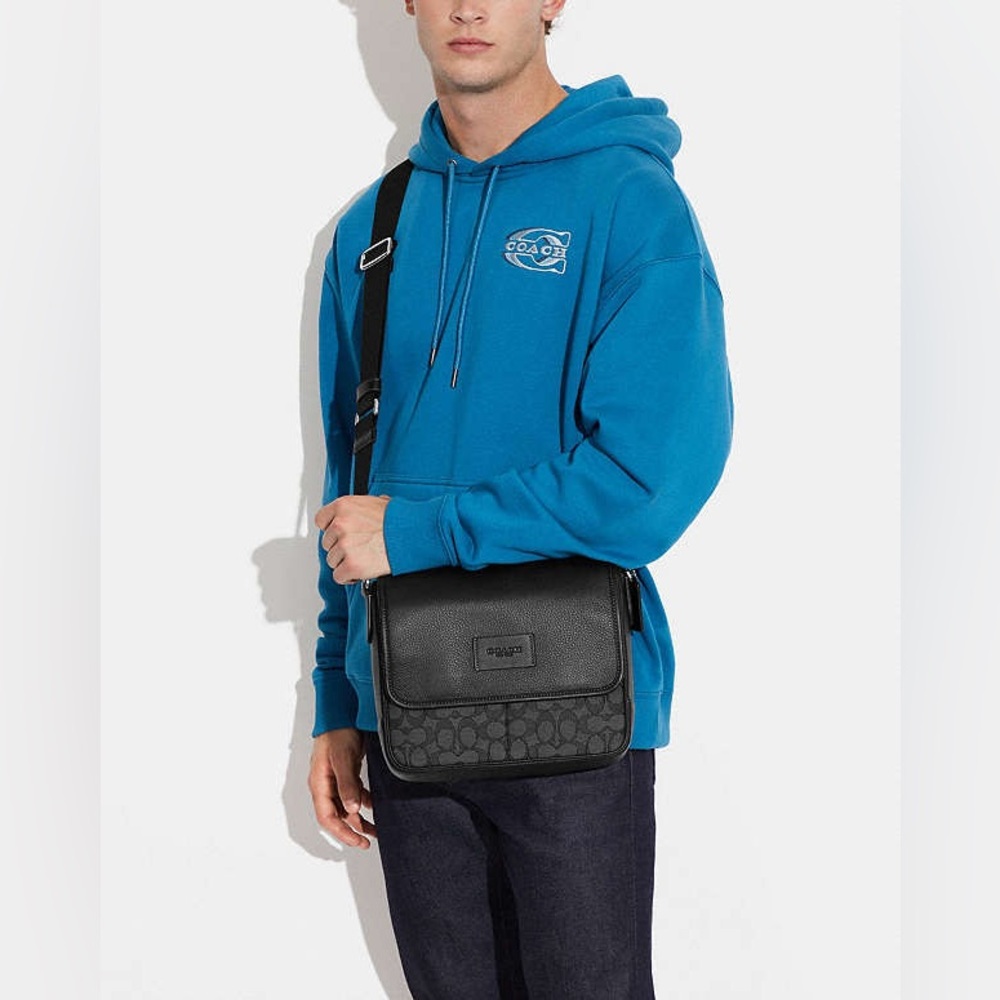 Coach Black Signature Crossbody Messenger Bag for Men
